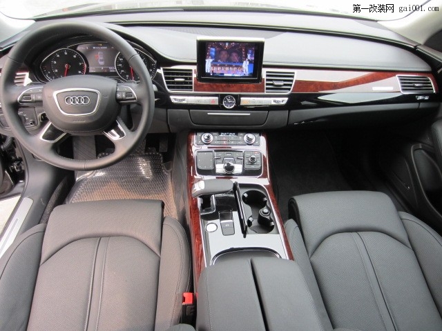[售15万]奥迪A8L(进口) 2010款 4.2 FSI quattro 尊贵型