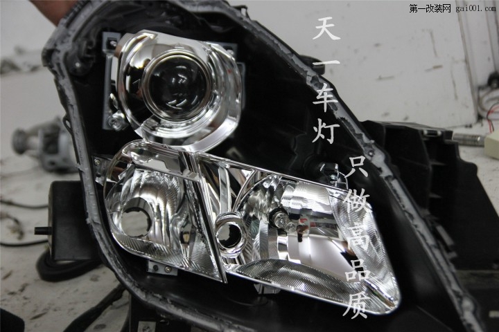 成都马自达8改灯 改装原厂Q5德国海拉双光透镜氙气灯