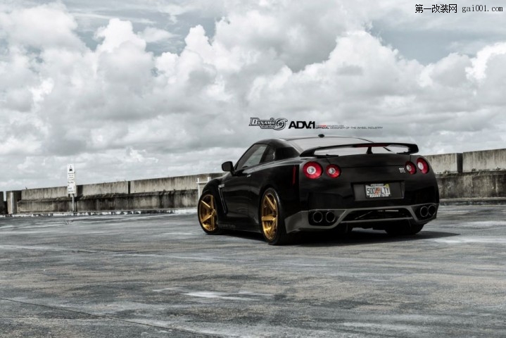 nissan_gtr_adv5mv2_05_960.jpg