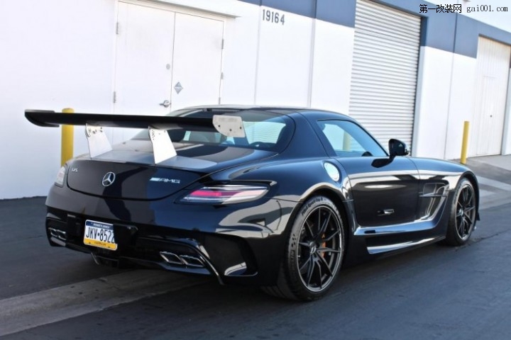 烈火战车World Motorsports改装双涡轮增压奔驰SLS AMG