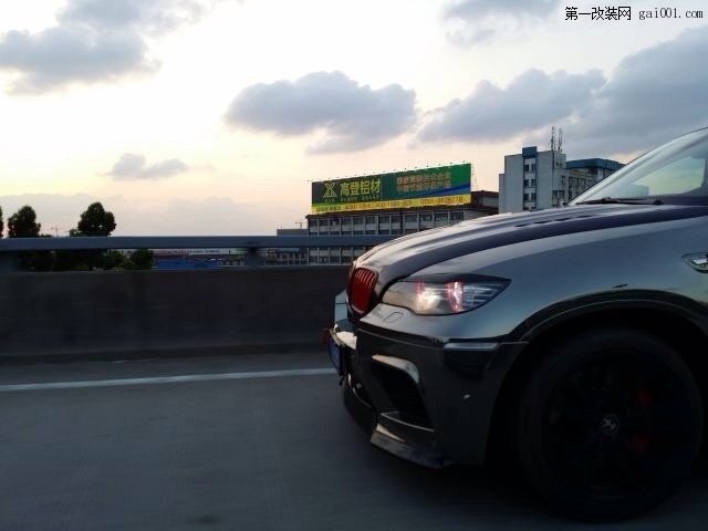 广州CAM作品#宝马X6M整车改色贴膜《电镀钨钢》