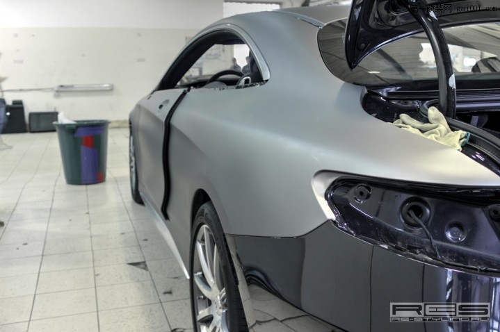 mercedes-s63-amg-coupe-wrapped-in-matte-gray-by-re-styling-photo-gallery_13.jpg