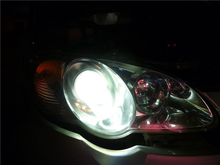 比亚迪F3车灯改装案例