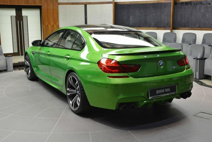 Java绿色BMW M6双门轿跑车