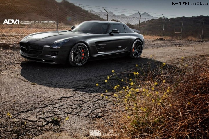 R1 Motorsports改装令人惊叹的黑色梅赛德斯 - 奔驰SLS AMG