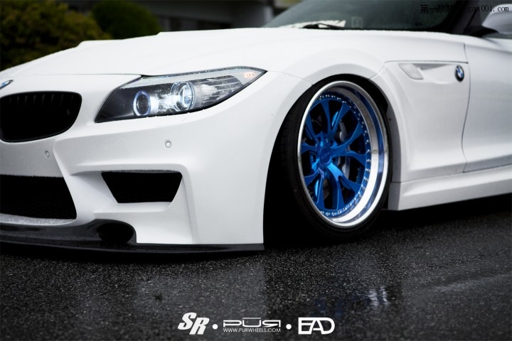 this-wide-and-low-bmw-z4-looks-like-a-honda-photo-gallery_8.jpg