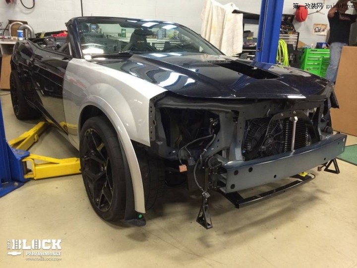 2014-camaro-z28-convertible-15.jpg