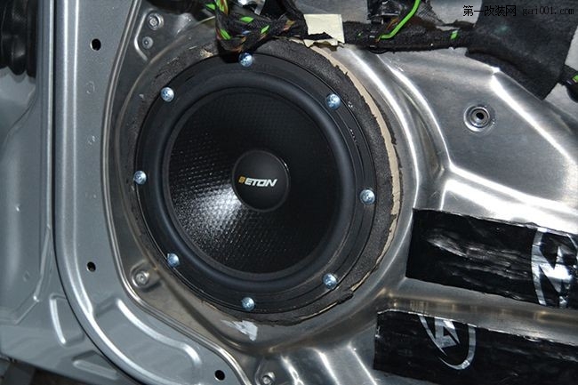 奔驰C260音响升级改装德国ETON音响