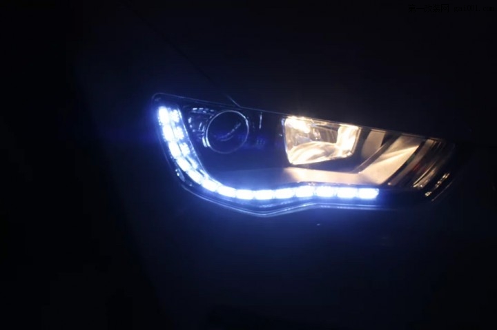 衡水改灯 艺邦汽车照明 奥迪A3改装美标Q5透镜 双色水晶泪眼