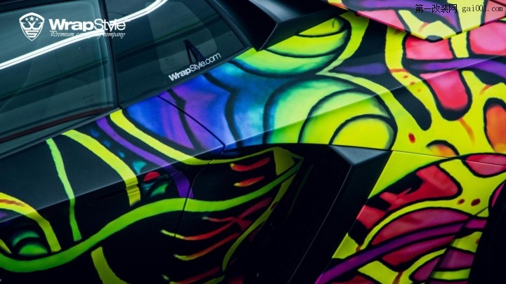 WrapStyle展示改装版迷幻兰博基尼Aventador