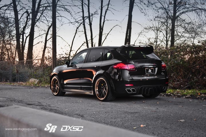 blog_12042014_mansory_porsche_cayenne_adv1_31 (1).jpg