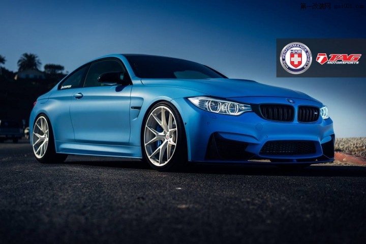 bmw-m4-yas-marina-blue-5.jpg