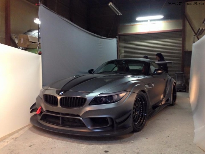 varis-bmw-z4-widebody-5.jpg