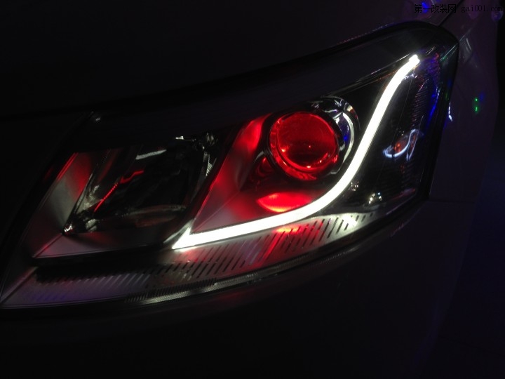 衡水改灯 艺邦汽车照明 奇瑞E3改装美标Q5双光氙气透镜 恶...