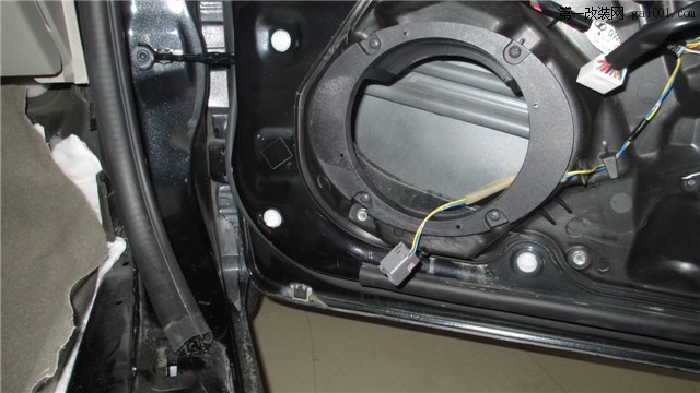 马自达6改装升级音乐本色专用音响系统