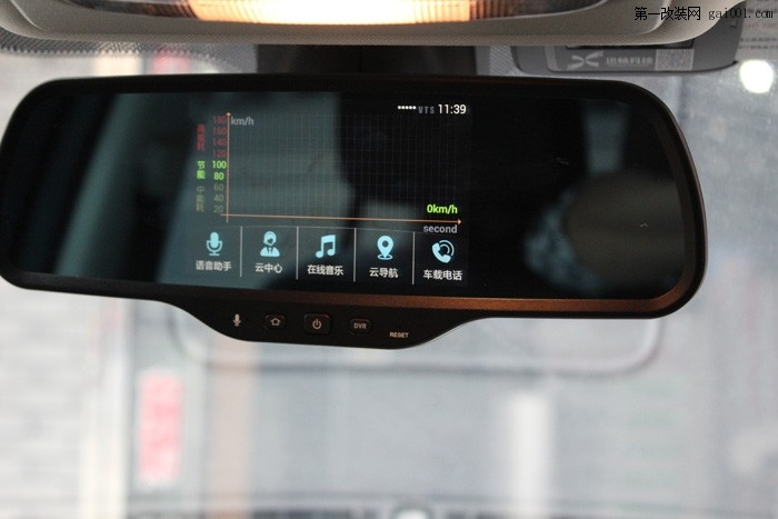 长沙新领域路虎神2安装优步智能后镜行车记录仪3G后视镜