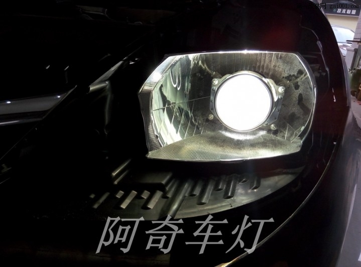 【阿奇车灯】东莞灯光改装 日产骐达大灯升级Q5透镜