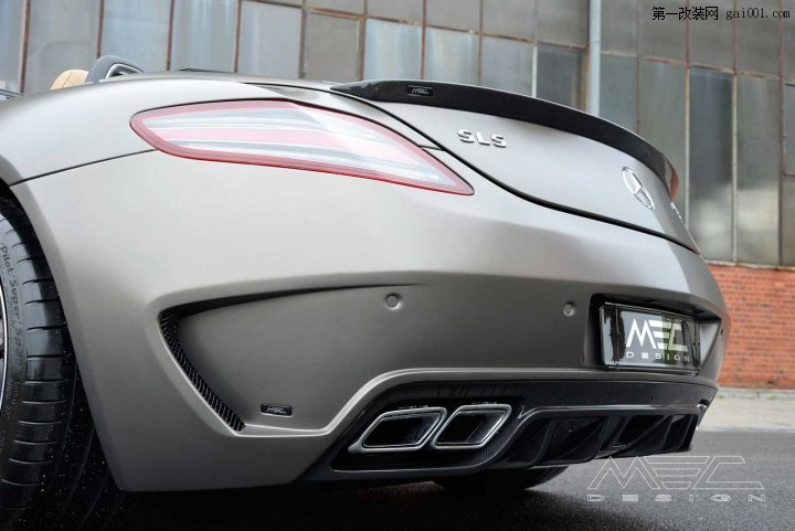 MEC Design改装Monza亚光灰色梅赛德斯 - 奔驰SLS AMG敞篷跑车