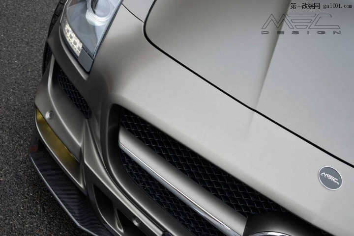 MEC Design改装Monza亚光灰色梅赛德斯 - 奔驰SLS AMG敞篷跑车