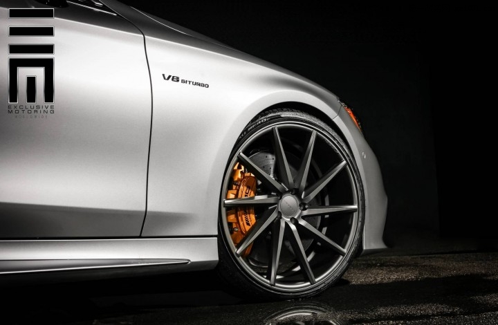 梅赛德斯 - 奔驰AMG S63跑车改装Vossen Wheels上身