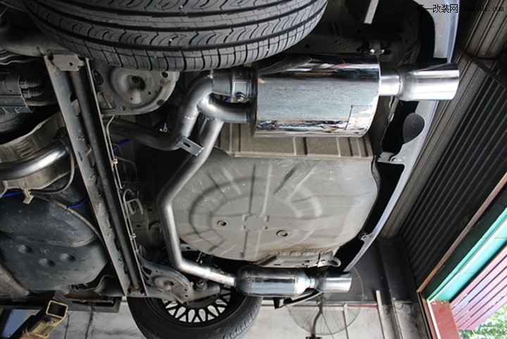 骐达改装FDR中尾段双阀门排气系统