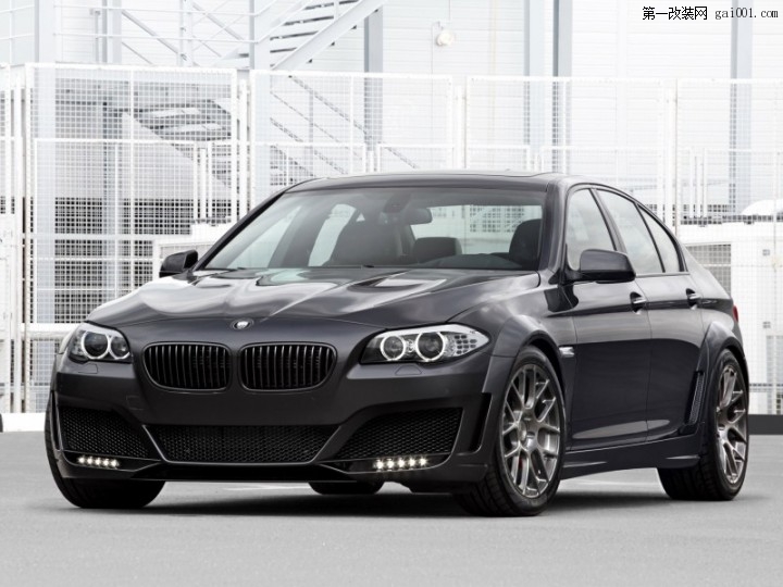 04 Lumma-Design-BMW-5-Series-F10-CLR-500-RS2-2010-Photo-6-800x600.jpg