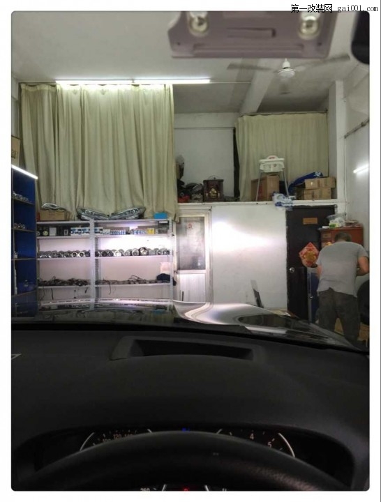 长安汽车照明升级服务中心 宝马X5改灯 升级博世双光透镜