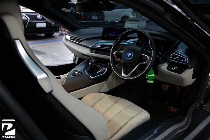 BMW i8 Gets改装ADV.1 Wheels蓝色魅惑轮毂