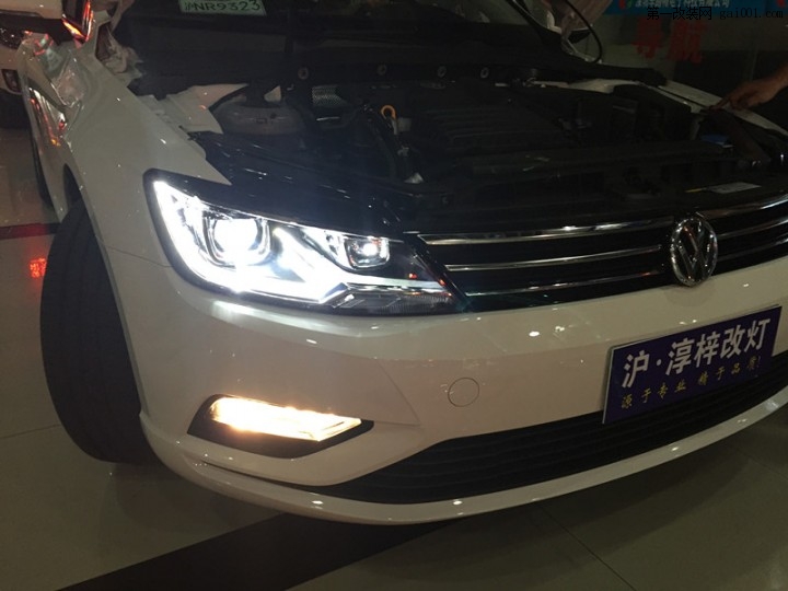 上海大众凌渡 大灯升级原装高配大灯总成 Q5透镜 LED日行灯