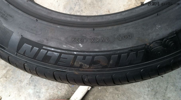 出售米其林215/60R17