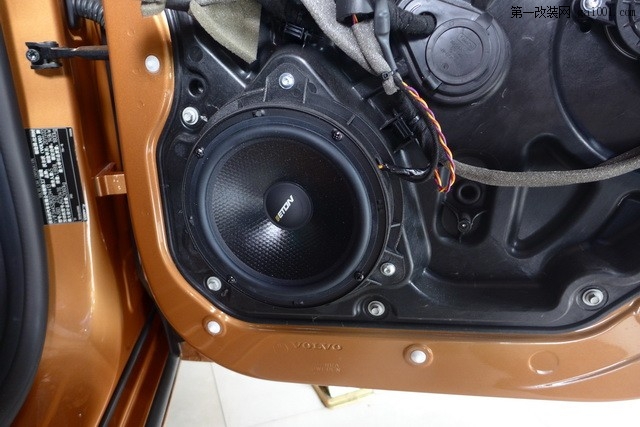 过足“音”瘾西安上尚沃尔沃S60改装伊顿PRO172喇叭