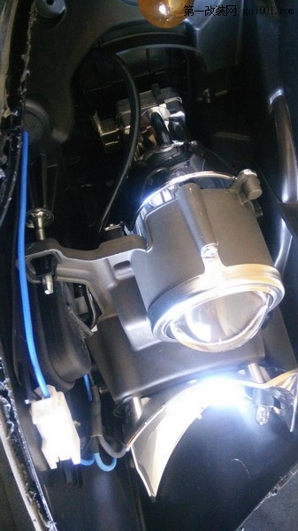 大庆斯巴鲁驰鹏灯光升级|Q5透镜欧司朗氙气灯欧司朗安定器