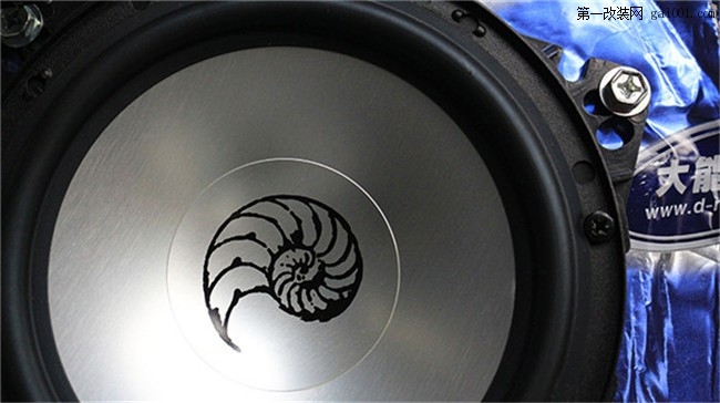 海螺标志的音响图片