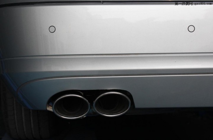 奔驰E200改装AUPTO排气