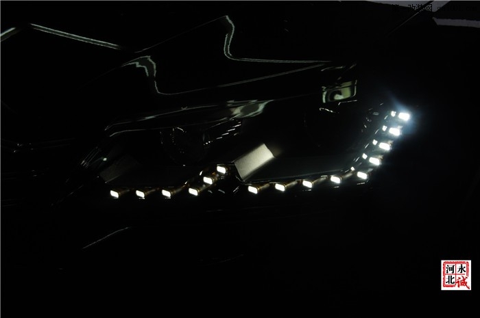 石家庄帕萨特改大灯总成，欧司朗D1S CBI 5500K增亮氙气灯
