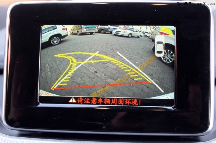 天津奔驰B200安装导航倒影雷达同步显示无损安装不改动原...