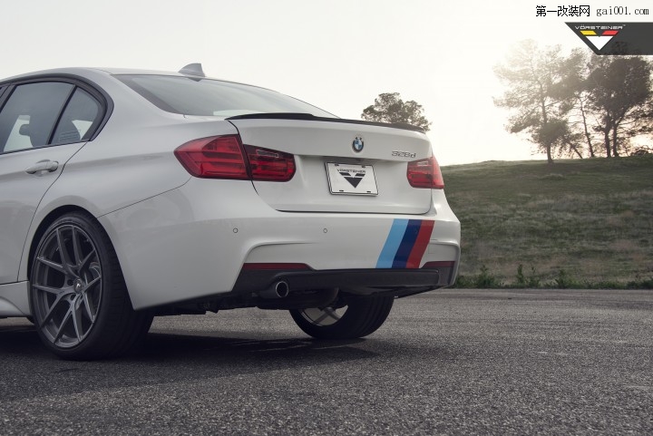 F30-BMW-3-Series-Deck-Lid-Spoiler-by-Vorsteiner-6.jpg