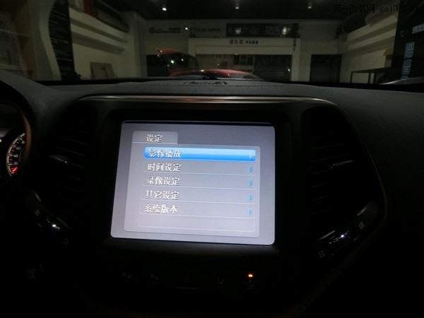 Jeep自由光原车屏装360度全景影像+升级导航_重庆渝大昌音响