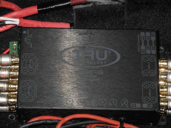 9TRU LINE-8I前级的安装，音源部分阵容强大.JPG