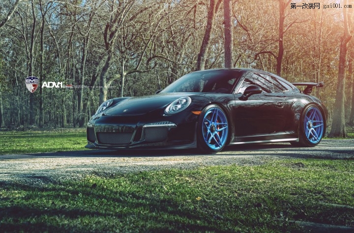 adv1-porsche-991-gt3-adv05s-mv2-sl-custom-forged-2-piece-concave-wheels-blue-04.jpg