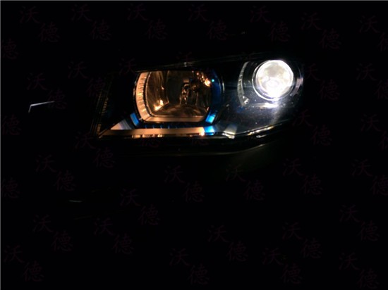 又改长安CS75汽车大灯双光透镜氙气灯就是海拉3欧司朗灯泡