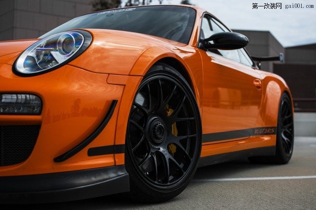 GMG Racing改装橙色保时捷911 GT3 RS