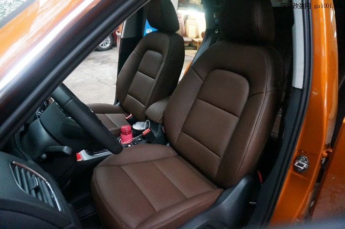 湖南长沙奥迪Q3提车改装包史耐德汽车真皮座椅套作业贴