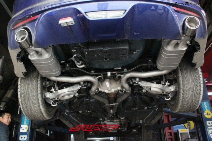福特野马2.3T：新车升级改装雷鸟中尾左右单出阀门排气管....