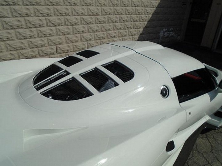 白色Hennessey Venom GT被拍卖