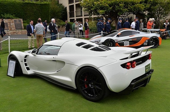 白色Hennessey Venom GT被拍卖