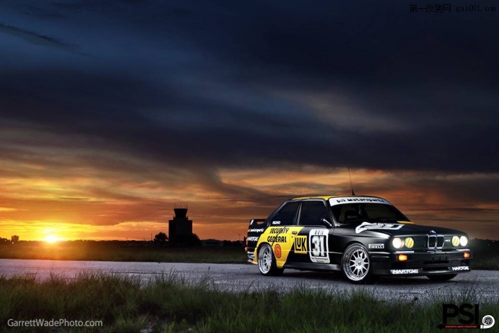 bmw-e30-m3-dtm-replica-2.jpg