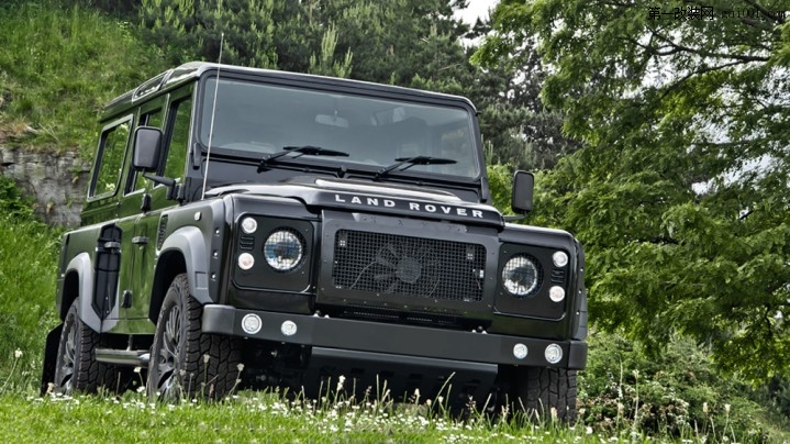 land-rover-defender-2-2-tdci-xs-110-chelsea-wide-track-2.jpg