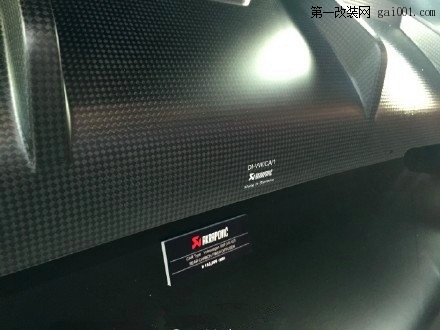 大众GTI 7代升级AKRAPOVIC天蝎排气