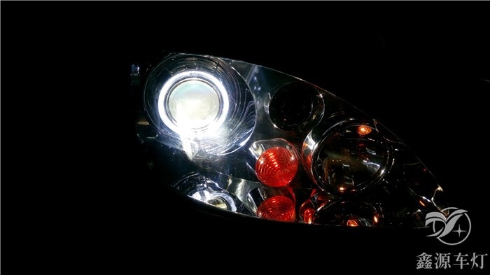 依维柯升级海拉5双光透镜 欧司朗灯泡 欧司朗安定鑫源车灯